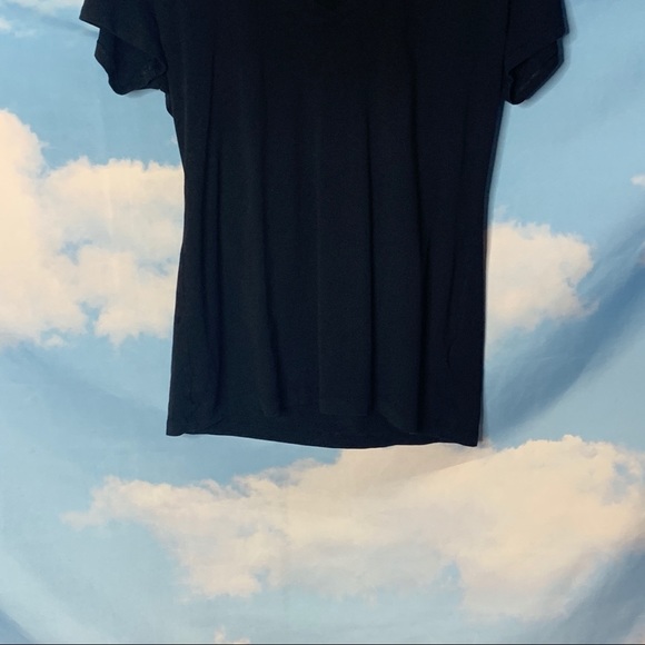 Banana Republic- Black V-neck Tee size Medium - Picture 3 of 9
